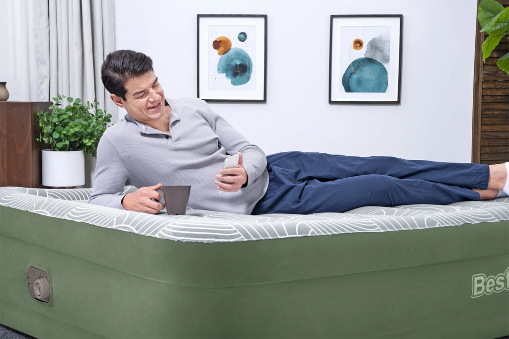 Queen Air Mattress with Built-in Pump G176620