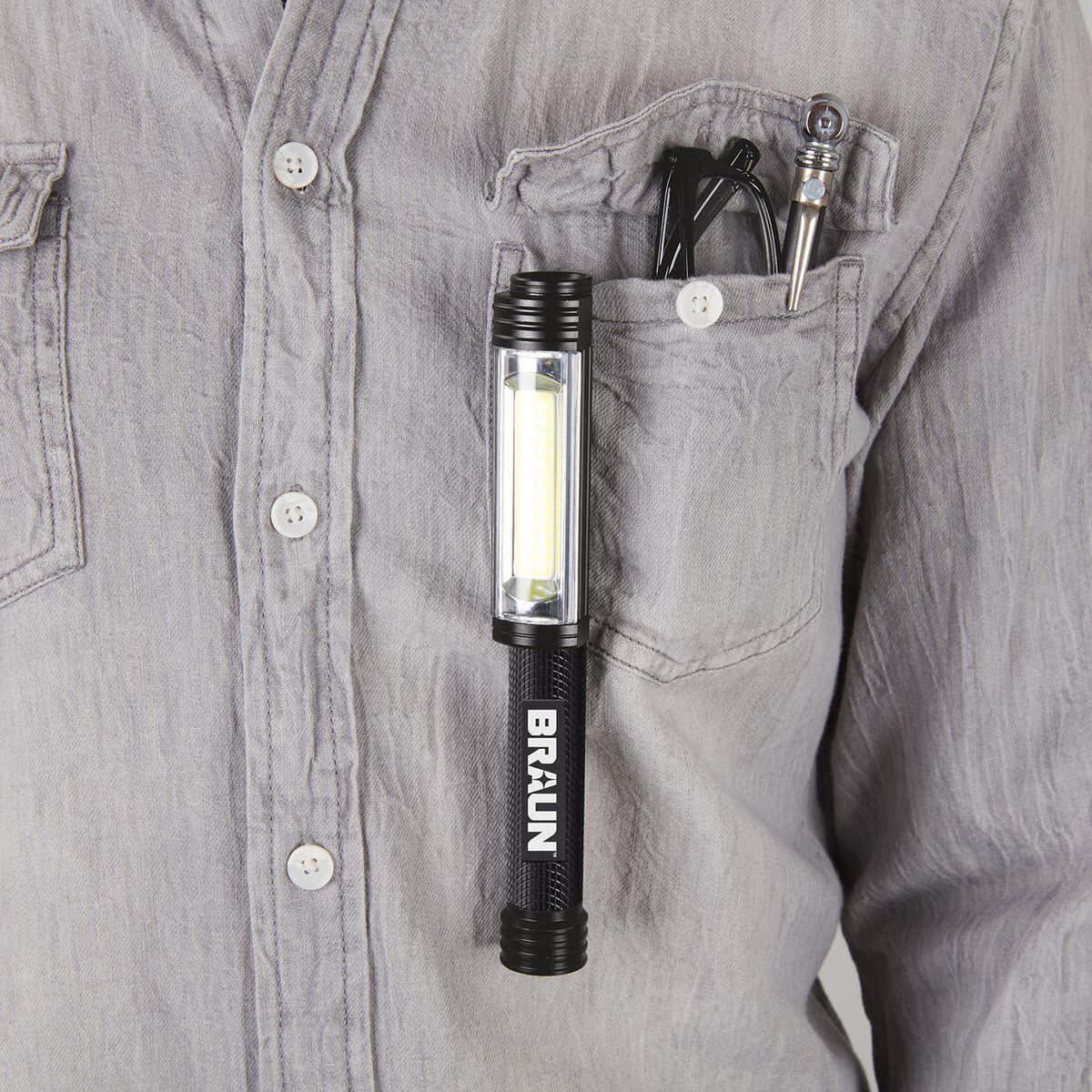300 Lumen Magnetic Pocket Work Light U493