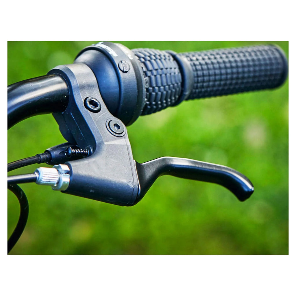 24 21-Speed Mountain Bike with Disc Brakes O304